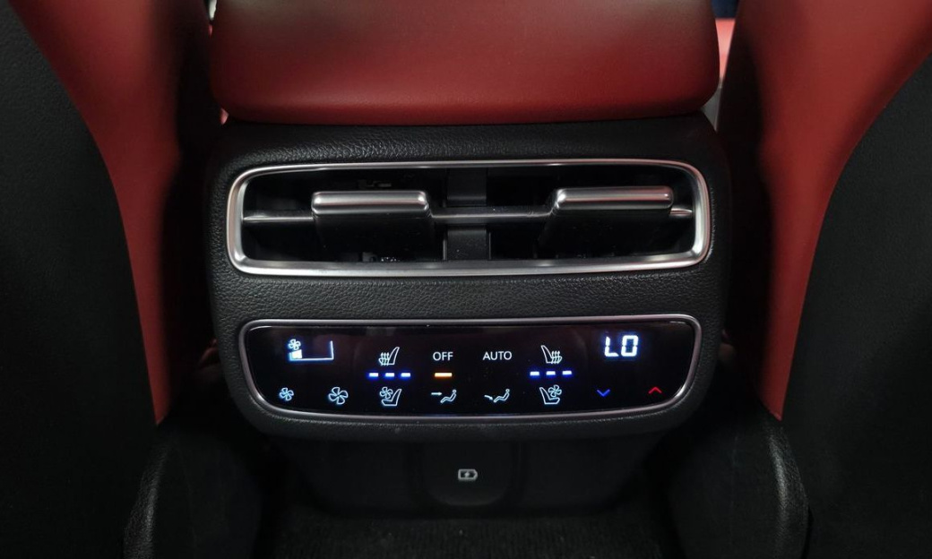 Genesis GV70 2.5T Gasoline AWD, 2025