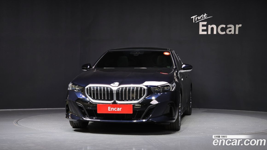 BMW 5-Series 520i M Sport, 2024
