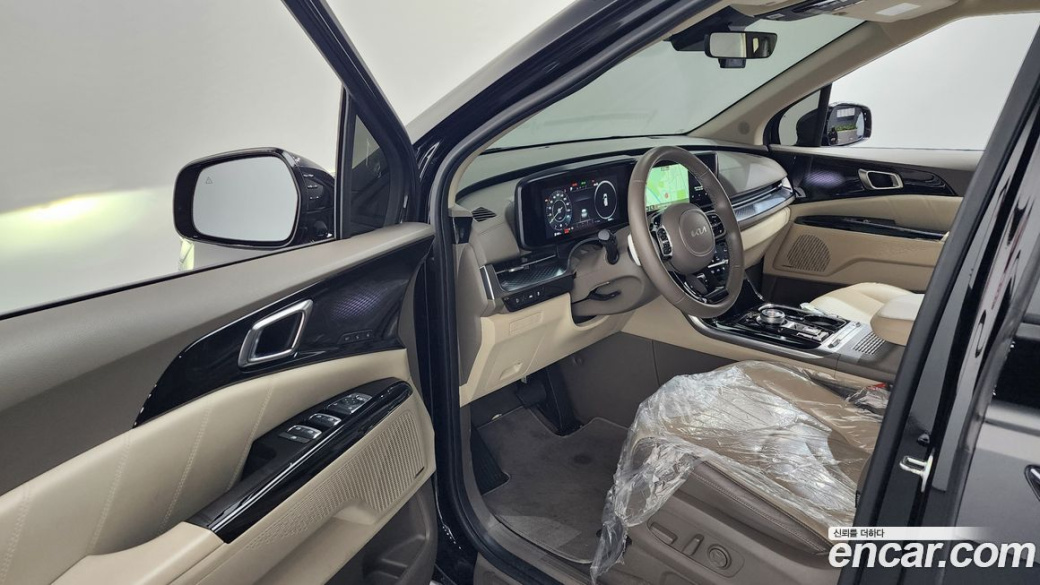 Kia Carnival 7-Seater Hi-Limousine, 2023