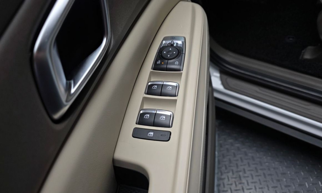 Kia Carnival 9-Seater Noblesse, 2025