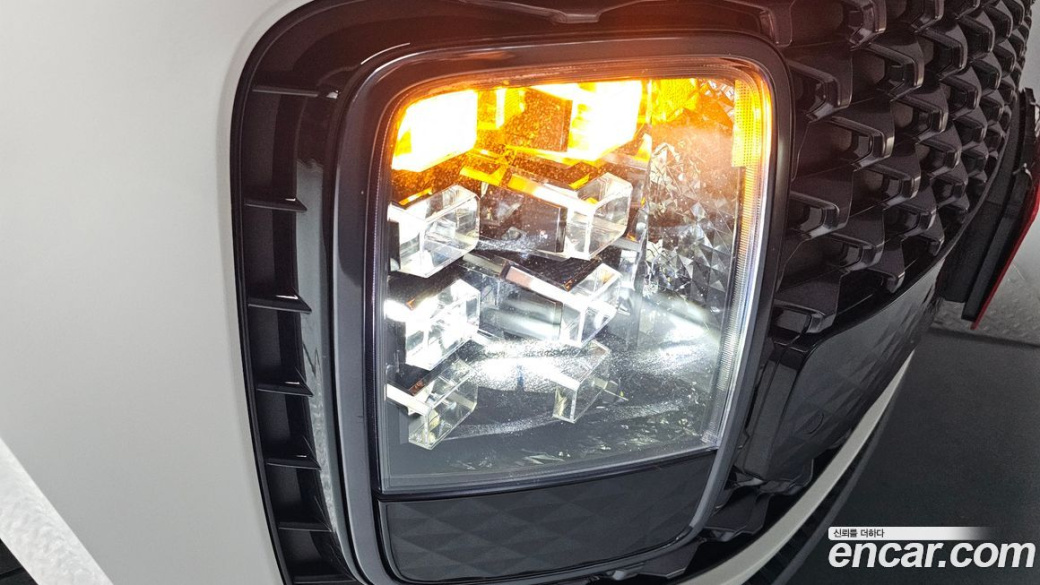 Hyundai Staria 4WD Camper, 2023