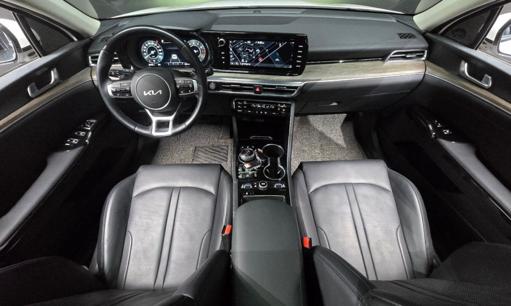 Kia K5 2.0, 2022