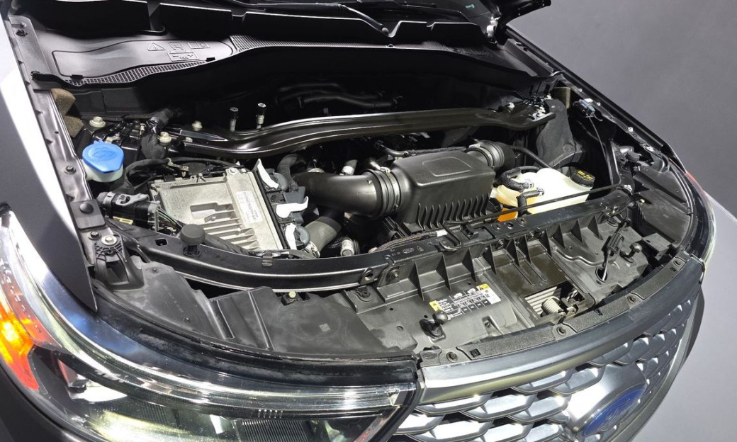 Ford Explorer 3.0 Platinum 4WD, 2022