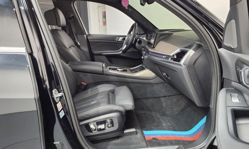 BMW X7 xDrive 40i Design Pure Excellence 7-Seater, 2024
