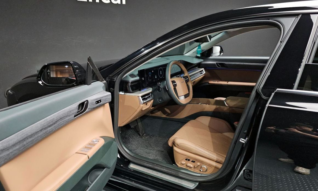 Hyundai Grandeur 2,5 Gasoline 2WD, 2024