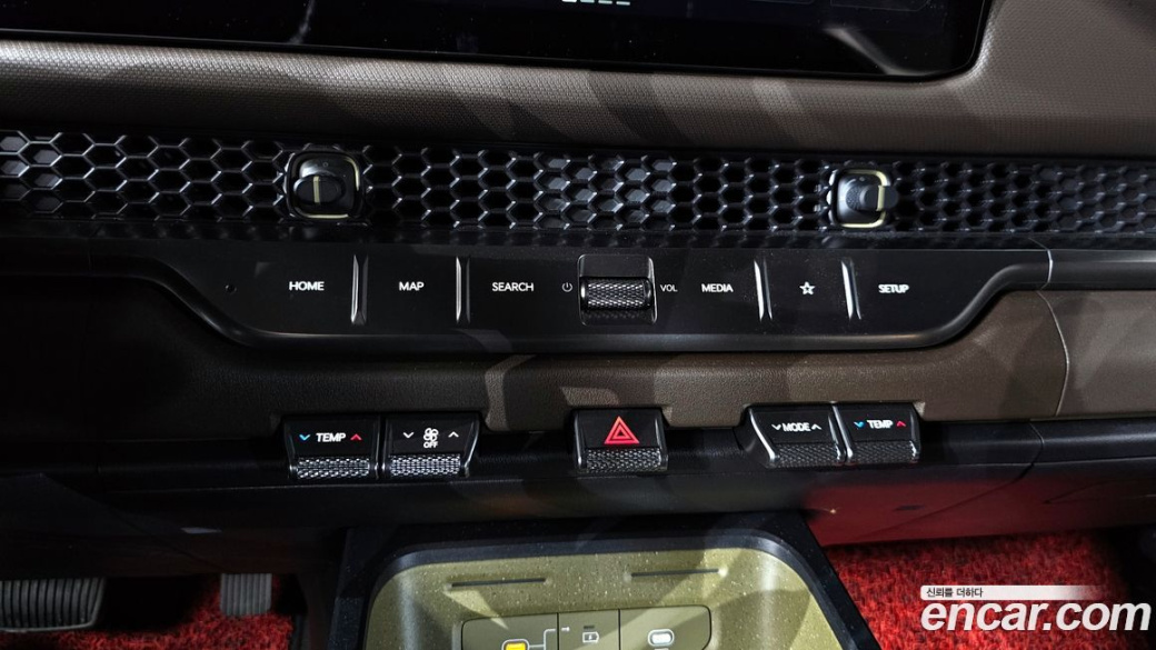 Kia Tasman 2.5T Gasoline 4WD, 2026