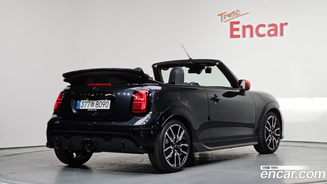 Mini Cooper Convertible JCW, 2025