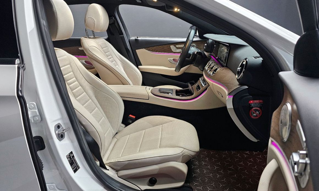 Mercedes-Benz E-Class E250 Exclusive, 2023