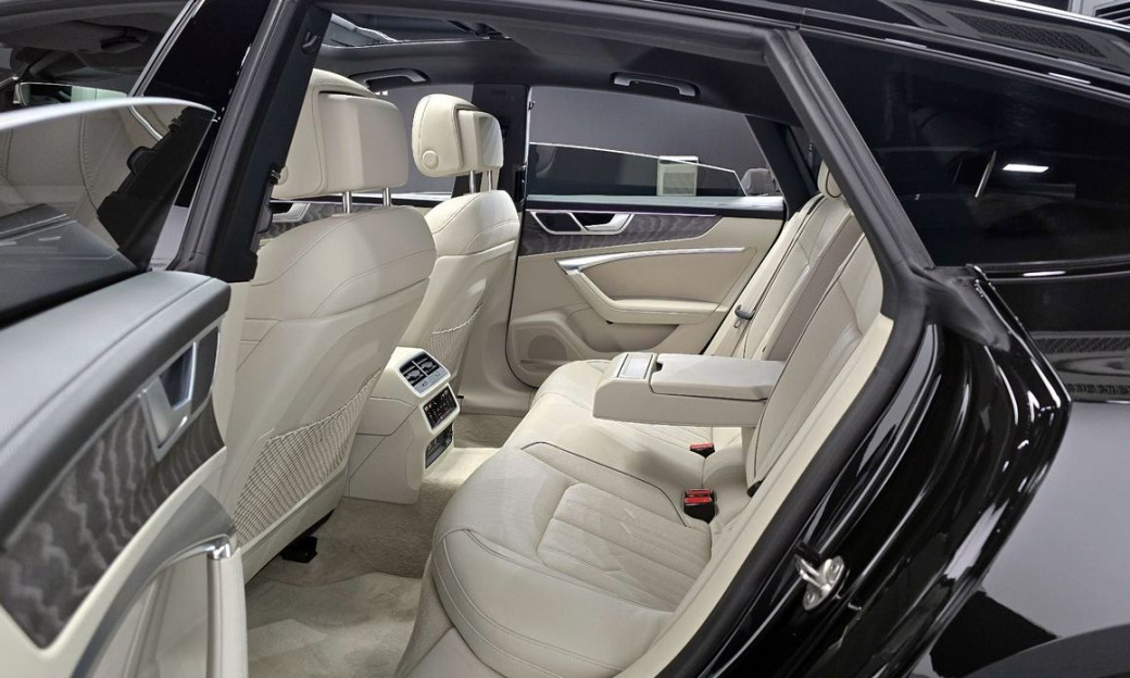 Audi A7 55 TFSI Quattro Premium, 2025