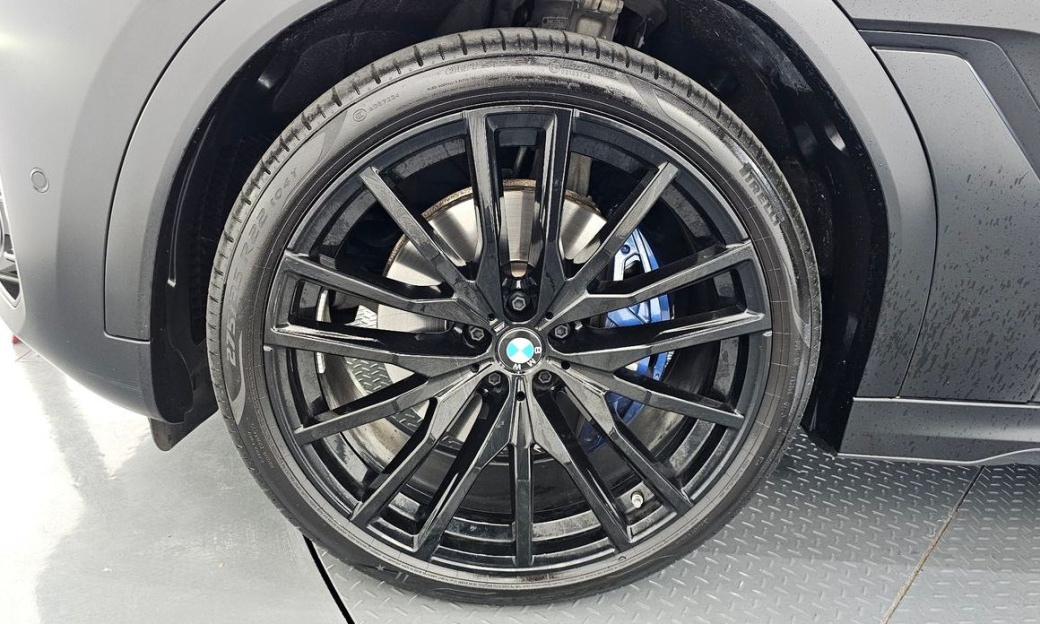BMW X6 xDrive40i M Sport, 2025