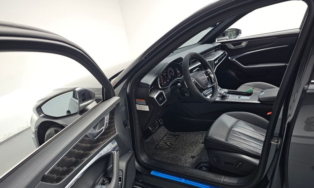 Audi A6 45 TFSI Premium, 2022