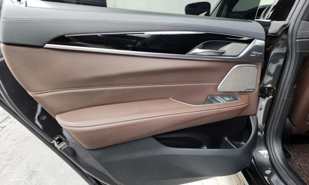 BMW Gran Turismo 640i xDrive M Sport, 2022