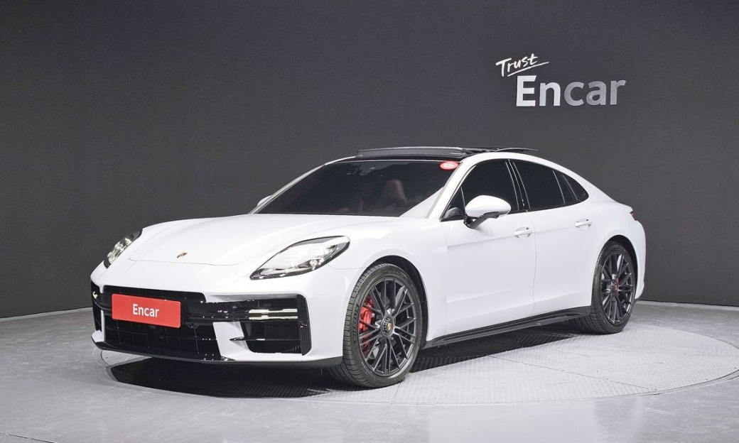 Porsche Panamera 4.0 GTS, 2025