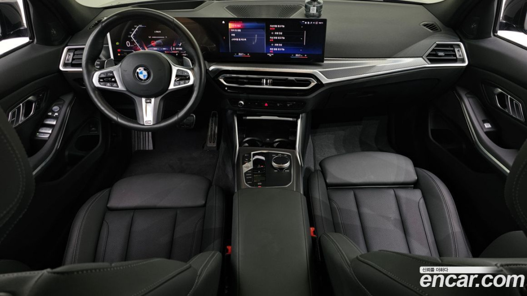 BMW 3-Series 320i Touring M Sports, 2024