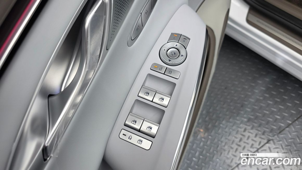 Genesis GV70 2.5T Gasoline 2WD, 2025