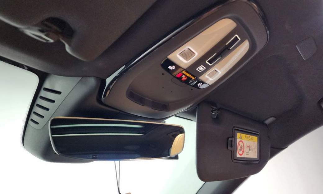 Volvo XC60 B5 Ultra Bright, 2025