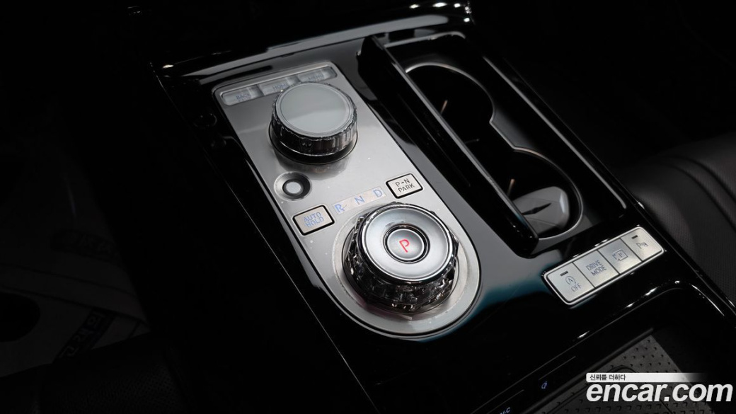Genesis G80 Gasoline 2.5 Turbo AWD, 2025