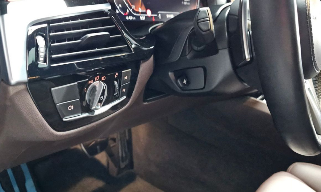 BMW 5-Series 530i M Sport Package, 2023