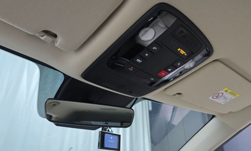 Kia Carnival 7-Seater Signature, 2022
