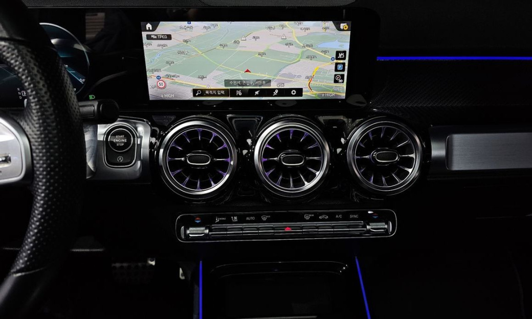 Mercedes-Benz GLB-Class GLB250 4MATIC, 2023