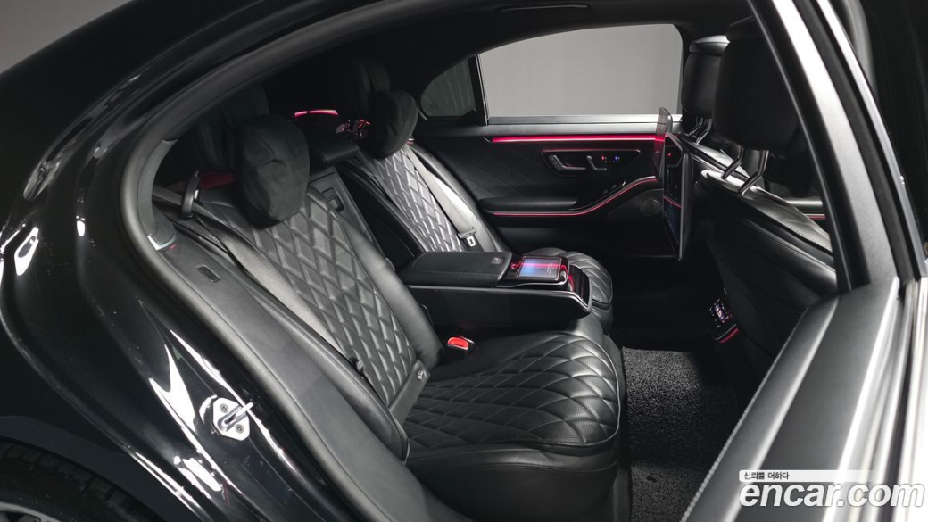 Mercedes-Benz S-Class S500L 4MATIC, 2022