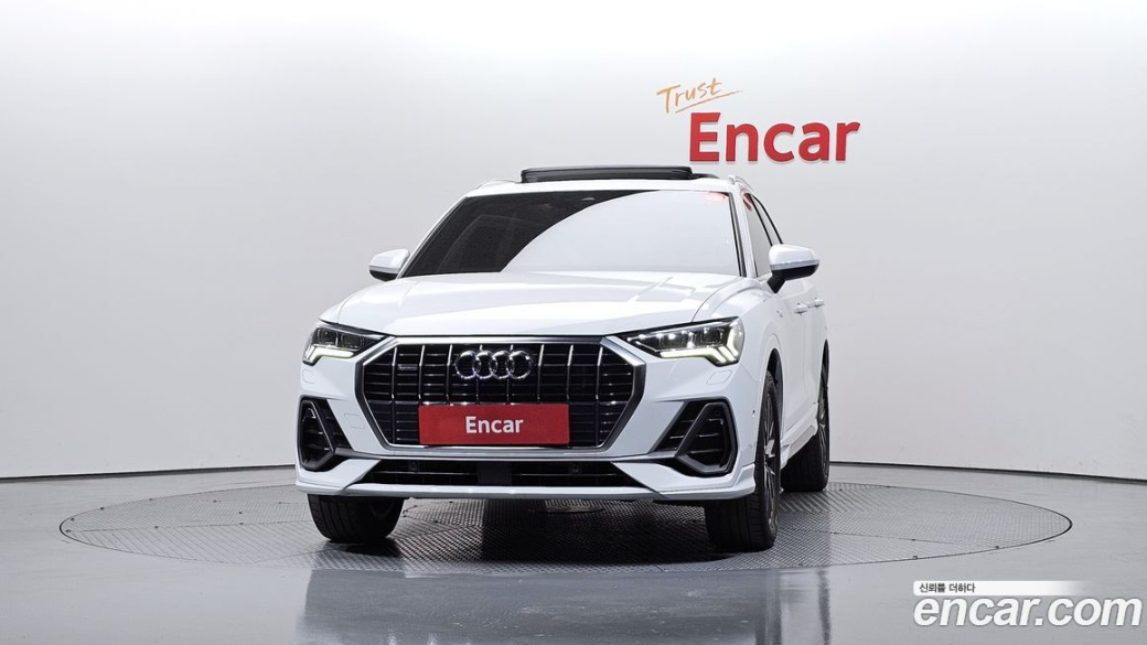 Audi Q3 40 TFSI Quattro Premium, 2024