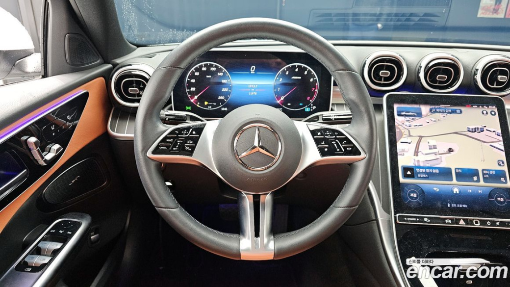 Mercedes-Benz C-Class C300 4MATIC Avantgarde, 2024