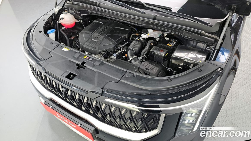 Kia Carnival 9-Seater Noblesse, 2025