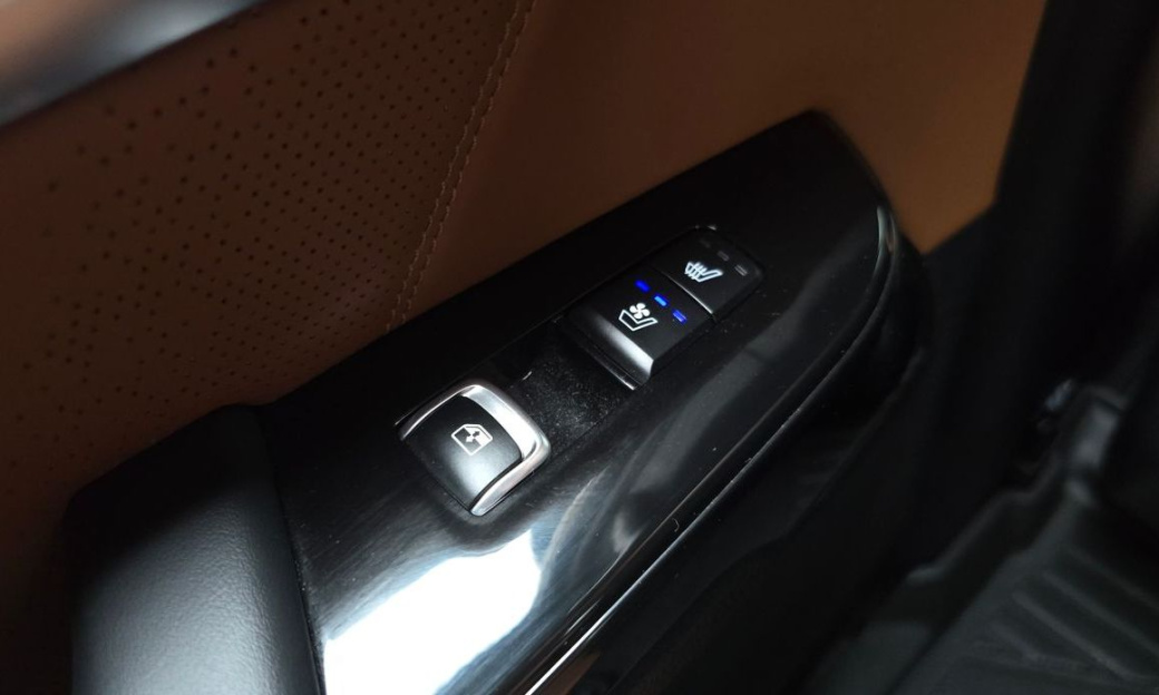 Kia Mohave Diesel 3.0 4WD 6-Seater, 2023