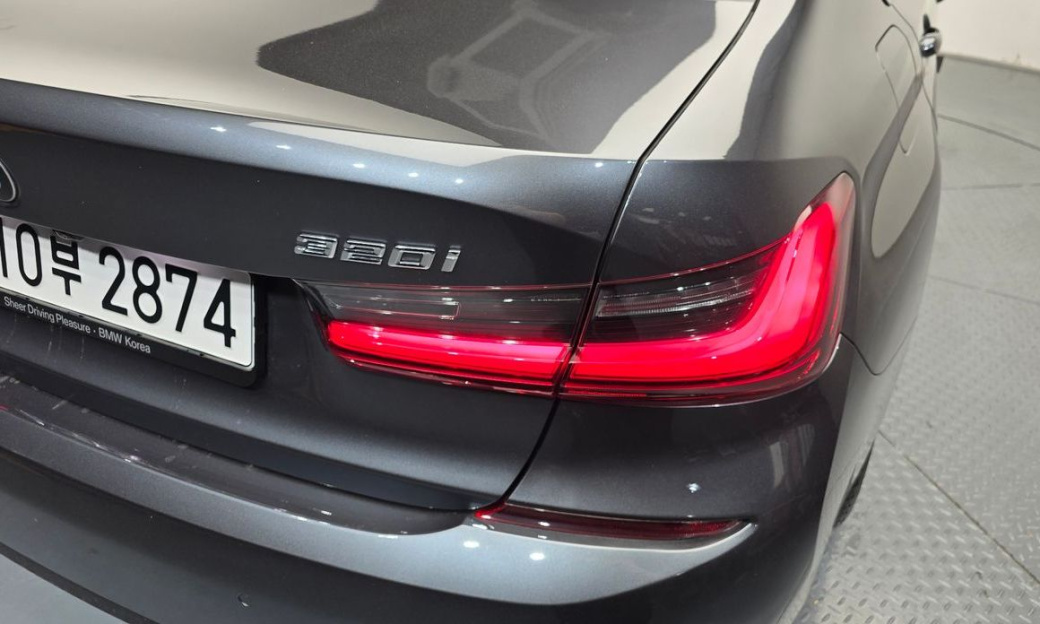 BMW 3-Series 320i M Sport, 2022
