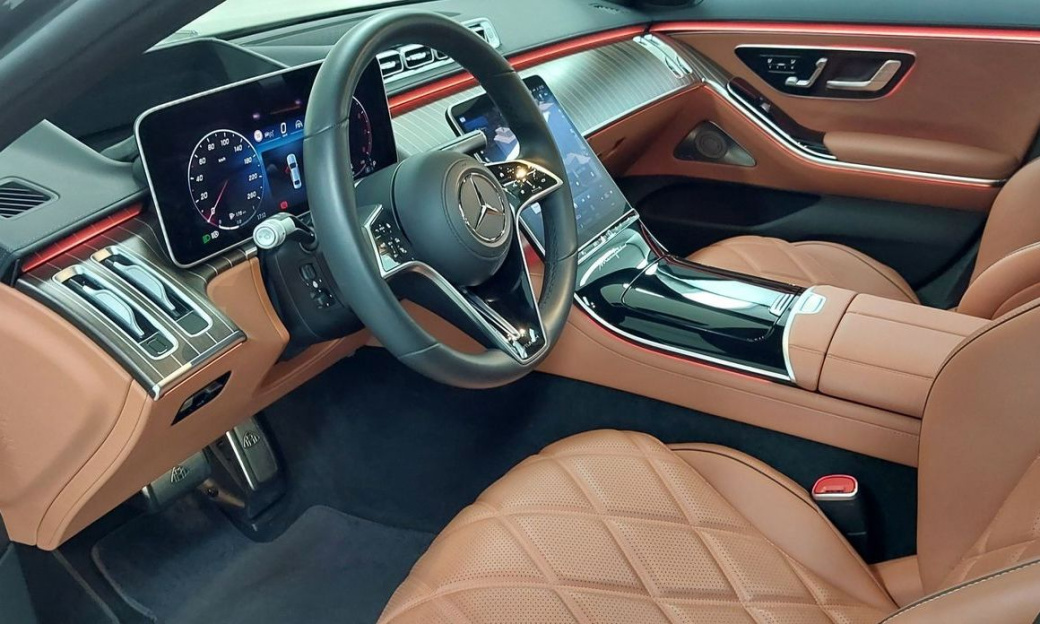 Mercedes-Benz S-Class Maybach S680 4MATIC, 2024