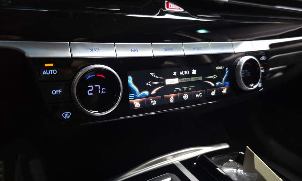 Genesis G80 Gasoline 2.5 Turbo AWD, 2022