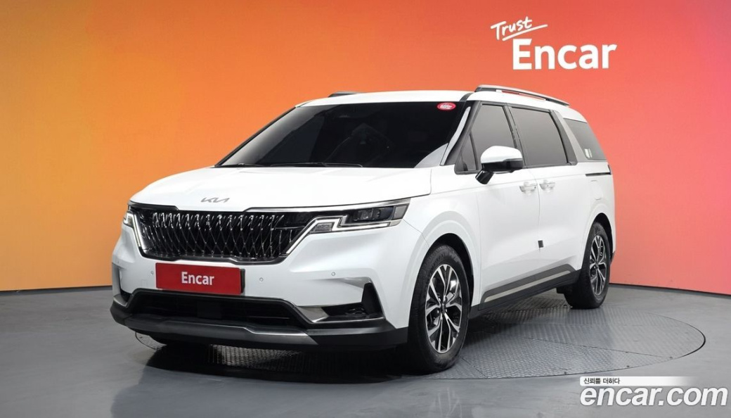 Kia Carnival 9-Seater Signature, 2023