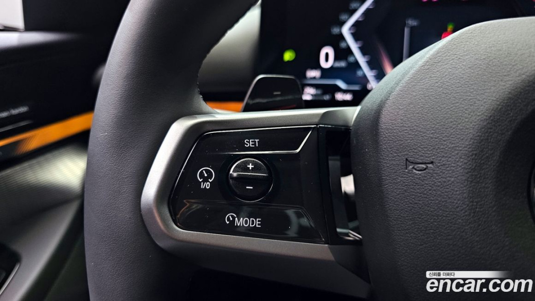 BMW 5-Series 520i M Sport, 2025