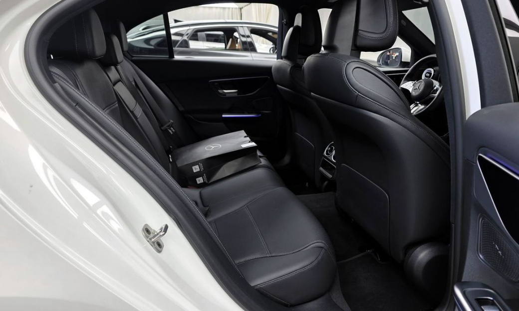 Mercedes-Benz C-Class C200 Avantgarde, 2025