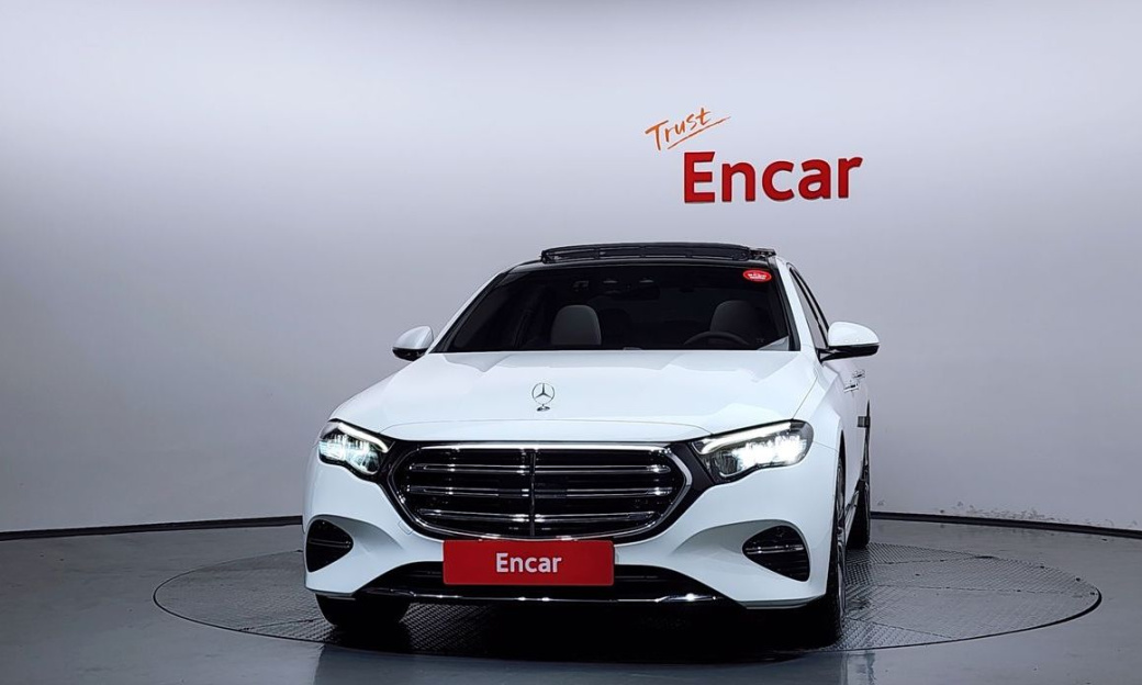 Mercedes-Benz E-Class E220d 4MATIC Exclusive, 2024