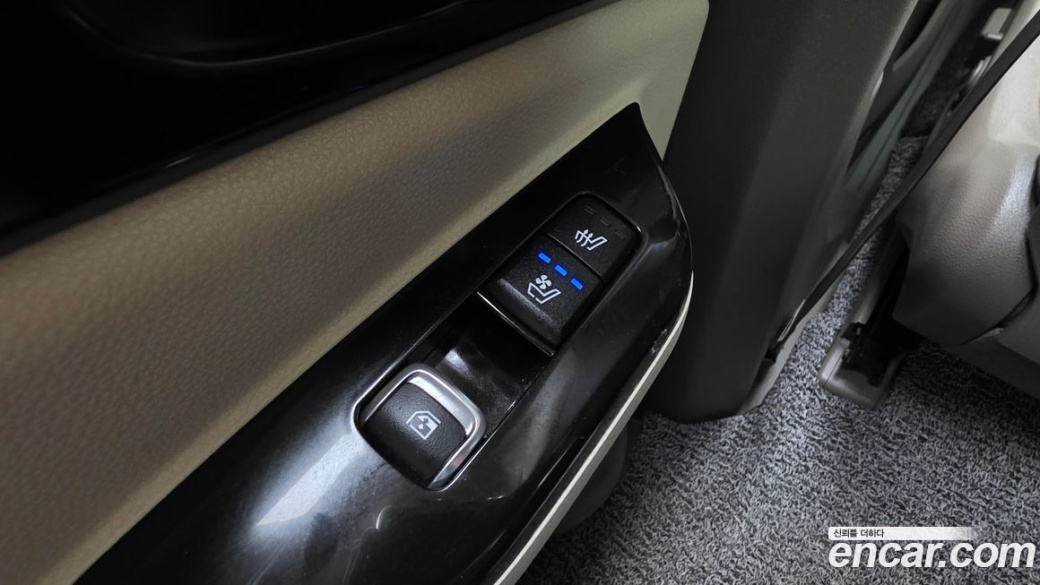 Kia Carnival 9-Seater Noblesse, 2023