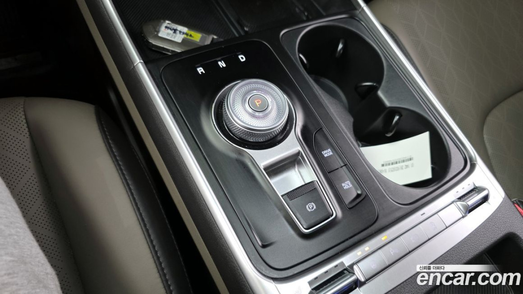 Kia Carnival 9-Seater Prestige, 2025