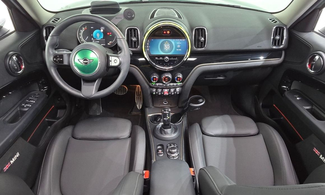 Mini Countryman Classic Plus Launch Pack, 2023