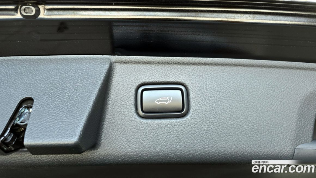 Kia Mohave Diesel 3.0 4WD 7-Seater, 2023