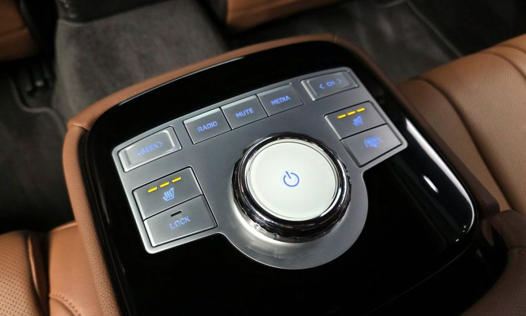 Genesis G80 Gasoline 2.5 Turbo AWD, 2024