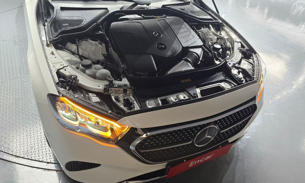 Mercedes-Benz E-Class E200 Avantgarde, 2024