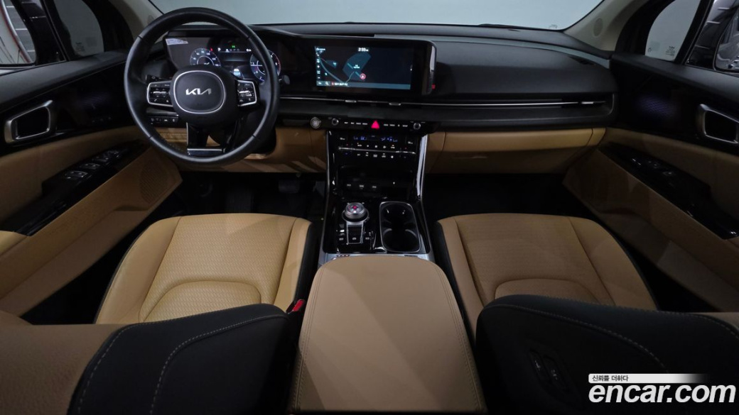 Kia Carnival 11-Seater Signature, 2023