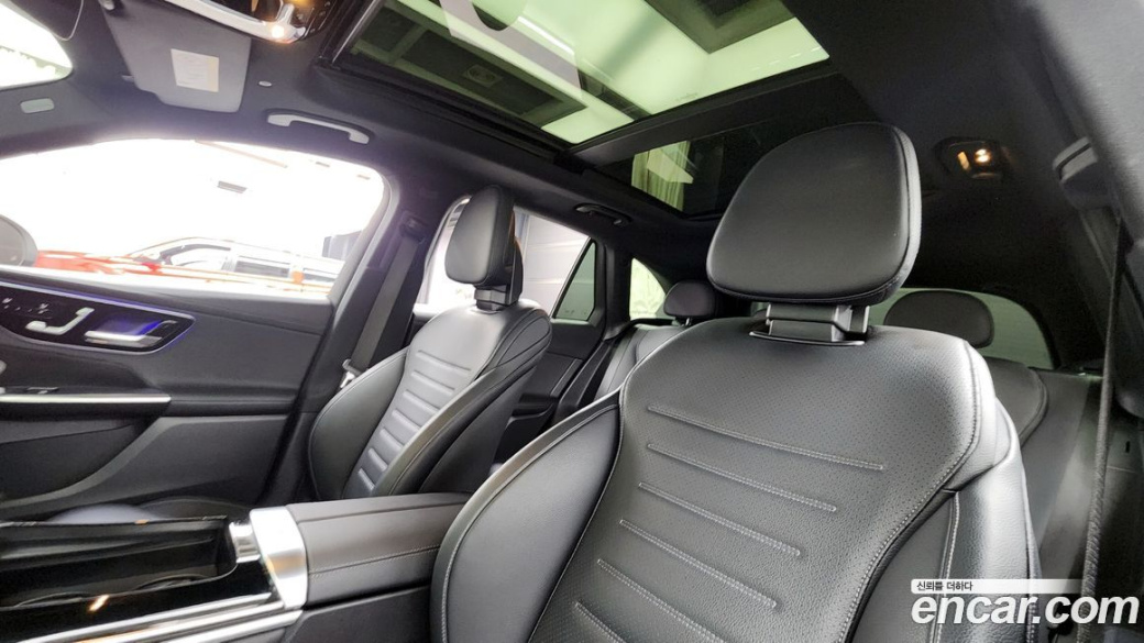 Mercedes-Benz GLC-Class GLC300 4MATIC AMG Line, 2024