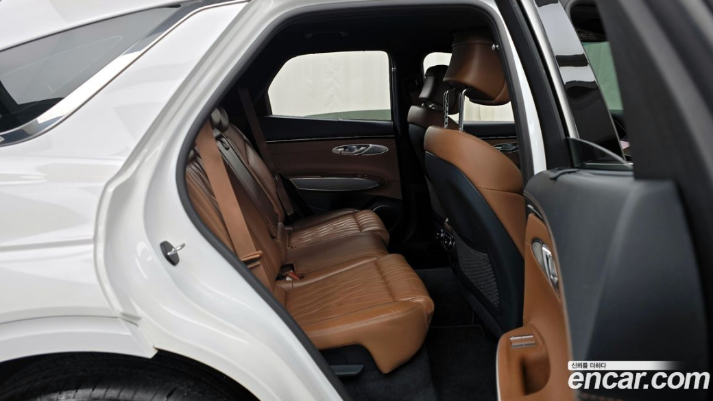 Genesis GV70 2.5T Gasoline 2WD, 2022