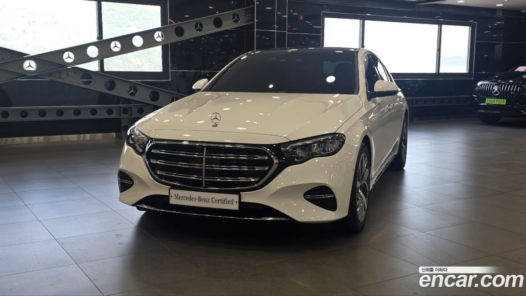 Mercedes-Benz E-Class E220d 4MATIC Exclusive, 2024