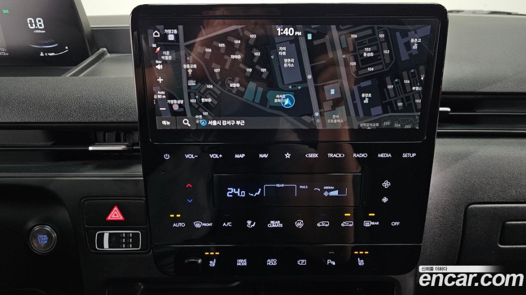 Hyundai Staria 4WD Tourer 9-Seater, 2025