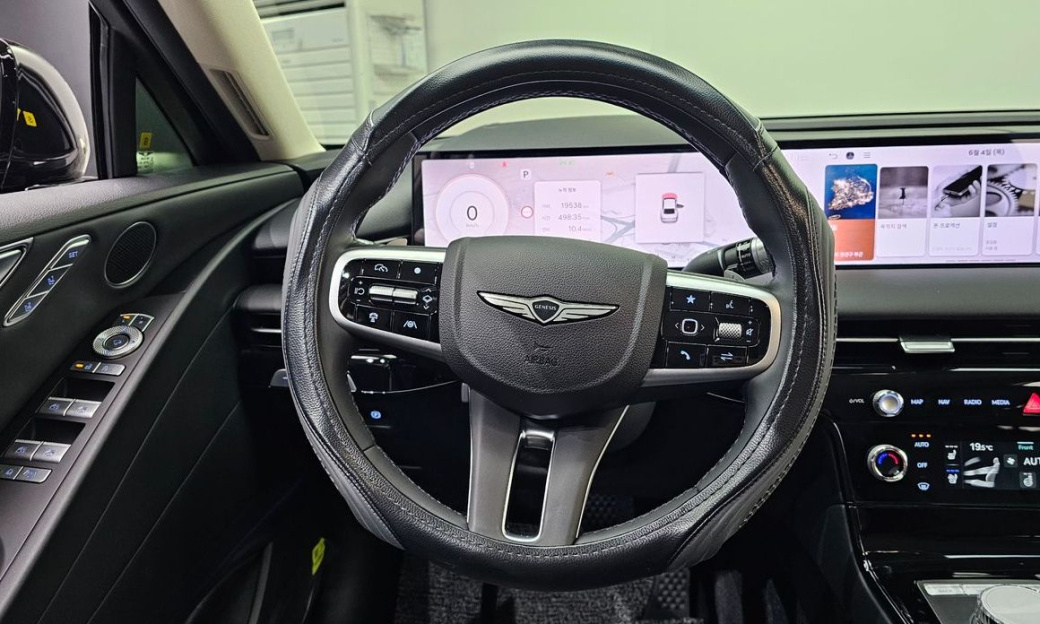 Genesis G80 Gasoline 2.5 Turbo AWD, 2025