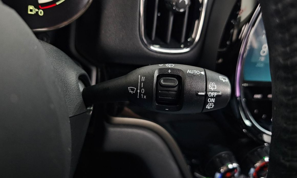 Mini Countryman Classic Plus Launch Pack, 2023