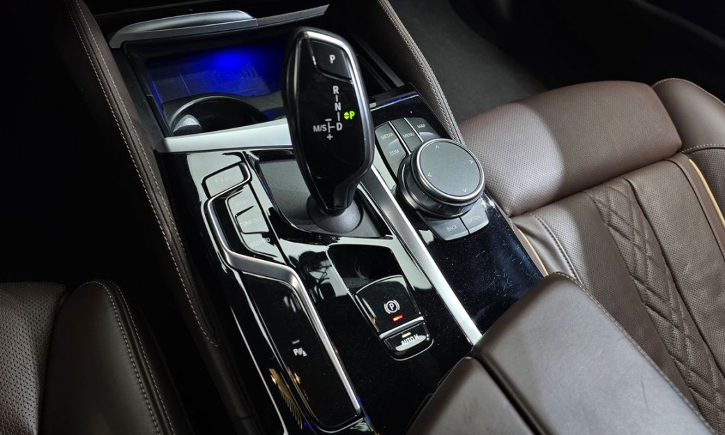 BMW 5-Series 530i M Sport Package, 2023